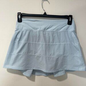 Lululemon light blue tennis / golf skirt with built in shorts, elastic waist  Si